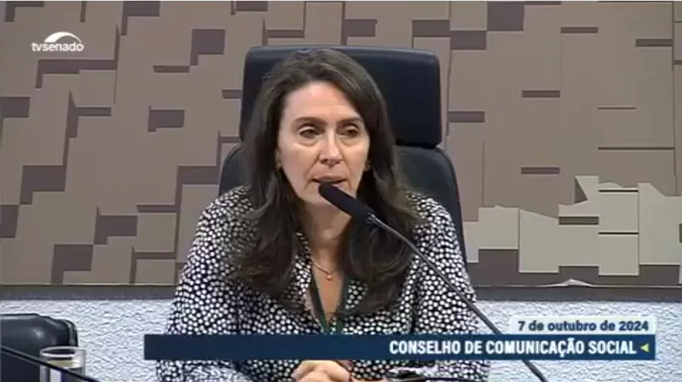 No CCS do Congresso, Patricia Blanco cita a campanha da Aner e a do Instituto Palavra Aberta