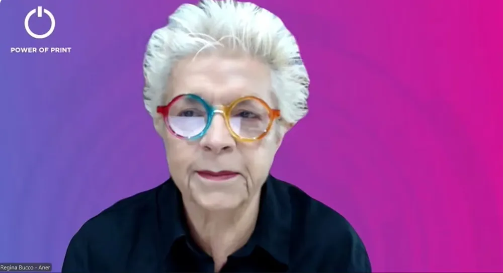 Regina Bucco diretora executiva da Aner no Power of Print 2026 fala da importância do jornalismo e da confiança do público leitor